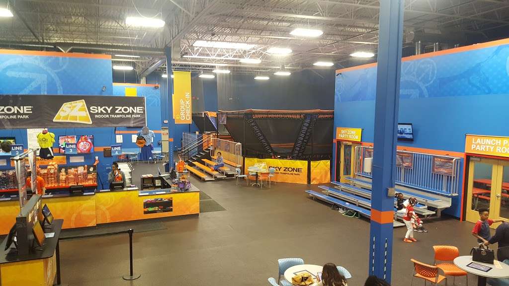 Sky Zone Schererville | 1035 Eagle Ridge Dr, Schererville, IN 46375, USA | Phone: (219) 227-3777