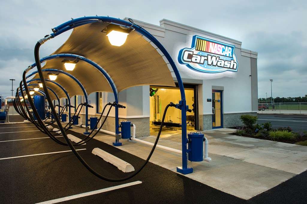 NASCAR Car Wash Berwyn | 2315 S Harlem Ave, Berwyn, IL 60402, USA | Phone: (708) 484-5479