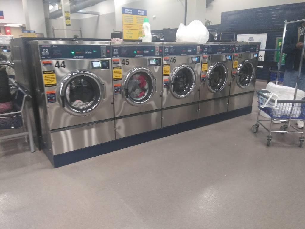 Super wash laundromat | 2802 Lafayette Rd #20, Indianapolis, IN 46222 | Phone: (317) 600-3351