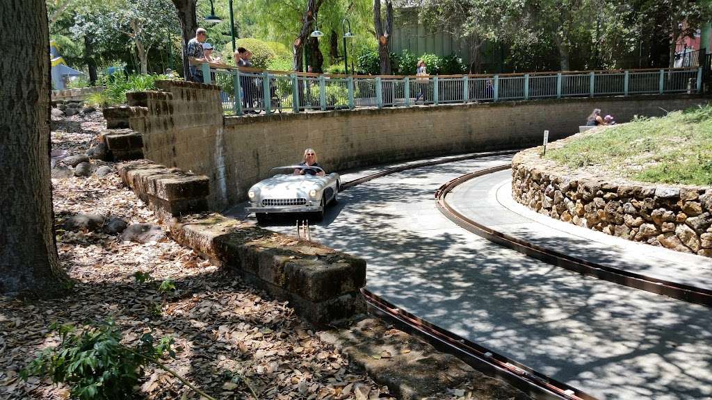 Rainbow Garden Round Boat Ride | Gilroy, CA 95020 | Phone: (408) 840-7100