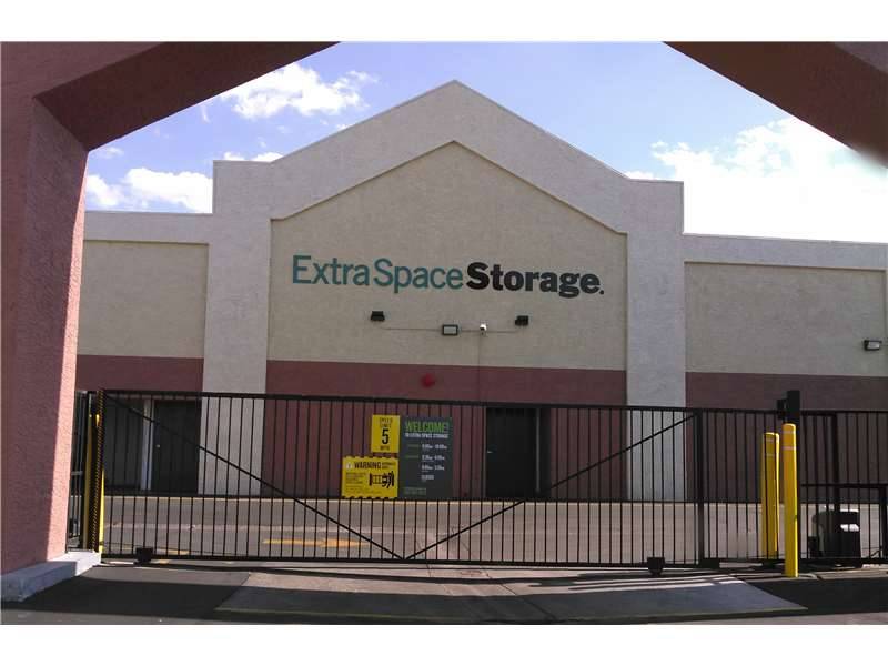 Extra Space Storage | 6175 W Tropicana Ave, Las Vegas, NV 89103, USA | Phone: (702) 367-0123