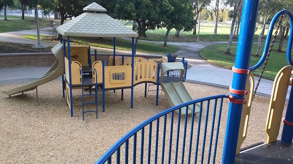 Santiago Hills Park | 8040 E White Oak Ridge, Orange, CA 92869, USA | Phone: (714) 744-7274