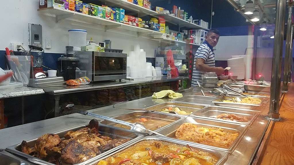 El Chalateco Deli in 1784 5th Ave, Bay Shore, NY 11706, USA