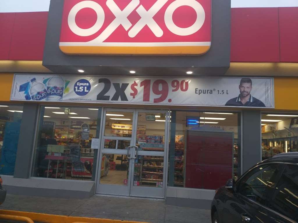 OXXO | Vía Rápida Ote. 13540, Buena Vista, Chamizal, 22415 Tijuana, B.C., Mexico | Phone: 800 288 6996