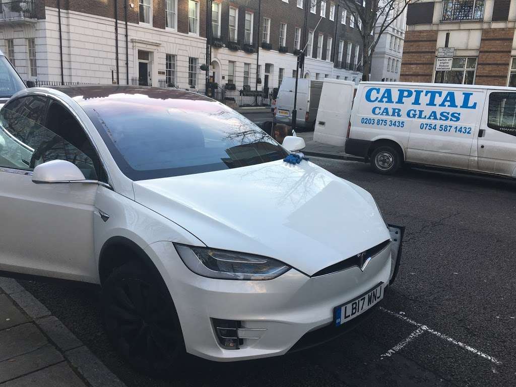 CAPITAL CAR GLASS | 18 Jackman Mews, London NW2 7AU, UK | Phone: 020 3875 3435