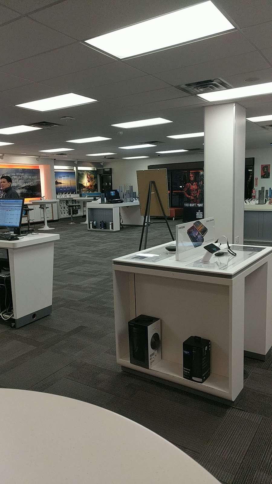 AT&T Store | 2204 N University Dr, Coral Springs, FL 33071 | Phone: (954) 753-4422