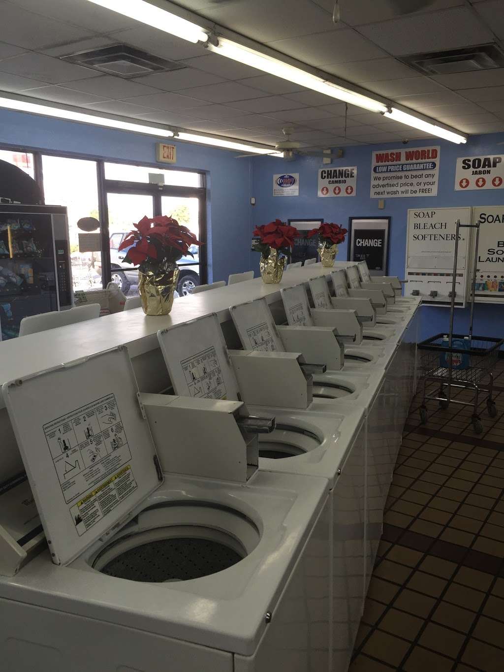 Wash World Coin Laundry | 1799 E Hinson Ave, Haines City, FL 33845 | Phone: (863) 547-9829