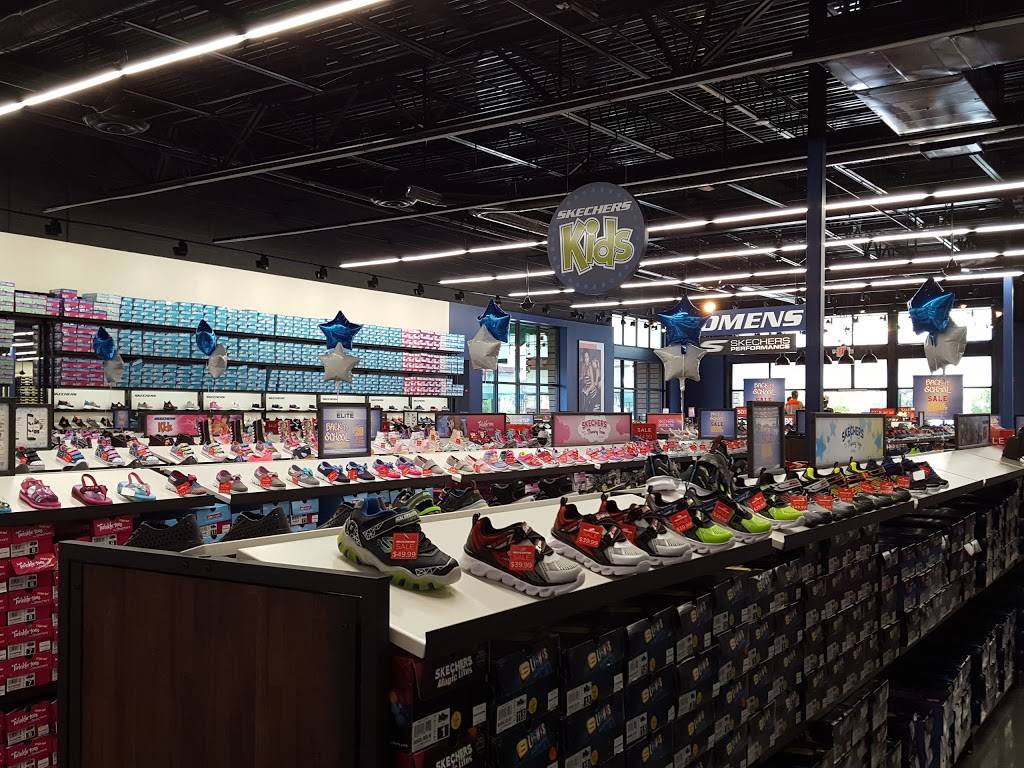 SKECHERS Warehouse Outlet | 15325 Whittier Blvd, Whittier, CA 90603, USA | Phone: (562) 902-0639