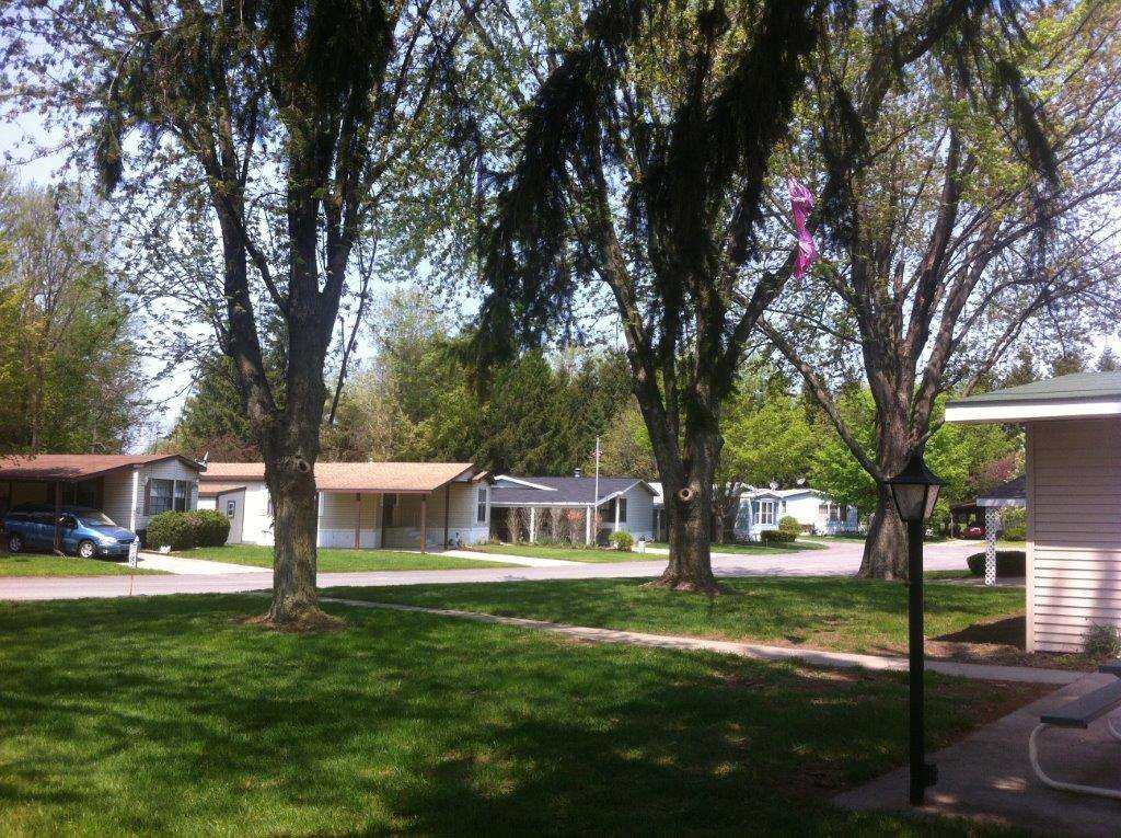 Glen Aire Manufactured Home Community | 1153 W Glenlord Rd # A, St Joseph, MI 49085, USA | Phone: (269) 429-9845