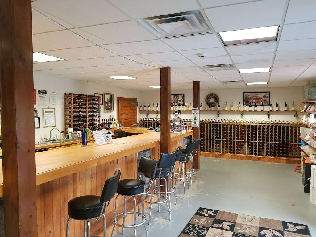 Antler Ridge Winery | 654 W Park St, Honesdale, PA 18431, USA | Phone: (570) 253-7878