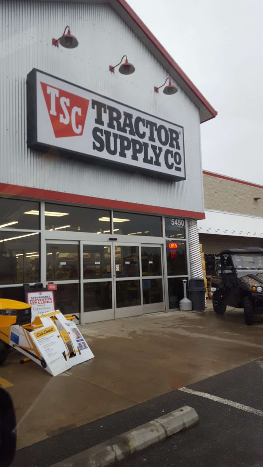 Tractor Supply Co. | 5450 Mt Zion Rd, Frederick, MD 21703, USA | Phone: (301) 473-5751