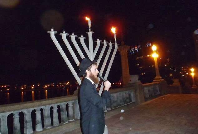 Chabad Jewish Center | 2270 Griffin Rd, Lakeland, FL 33810, USA | Phone: (863) 937-5565