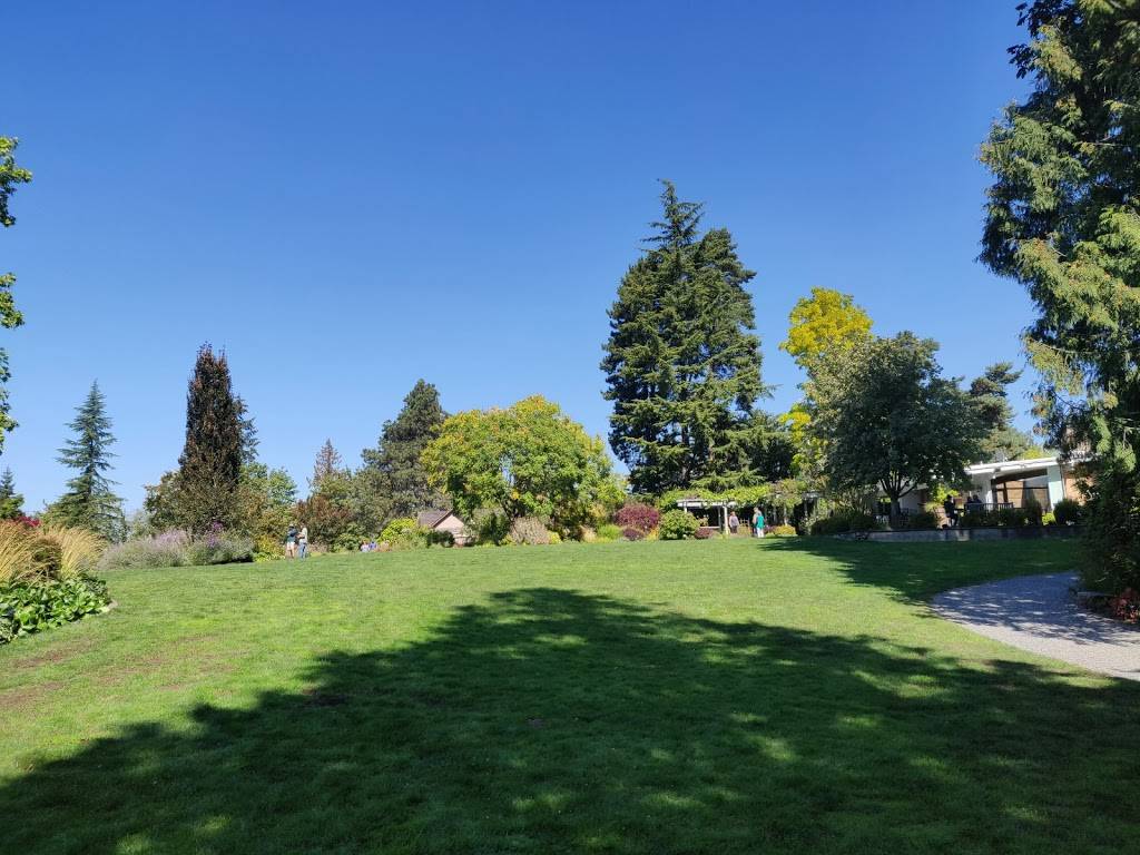 W H Smith | 300 112th Ave SE, Bellevue, WA 98004, USA | Phone: (425) 709-7027