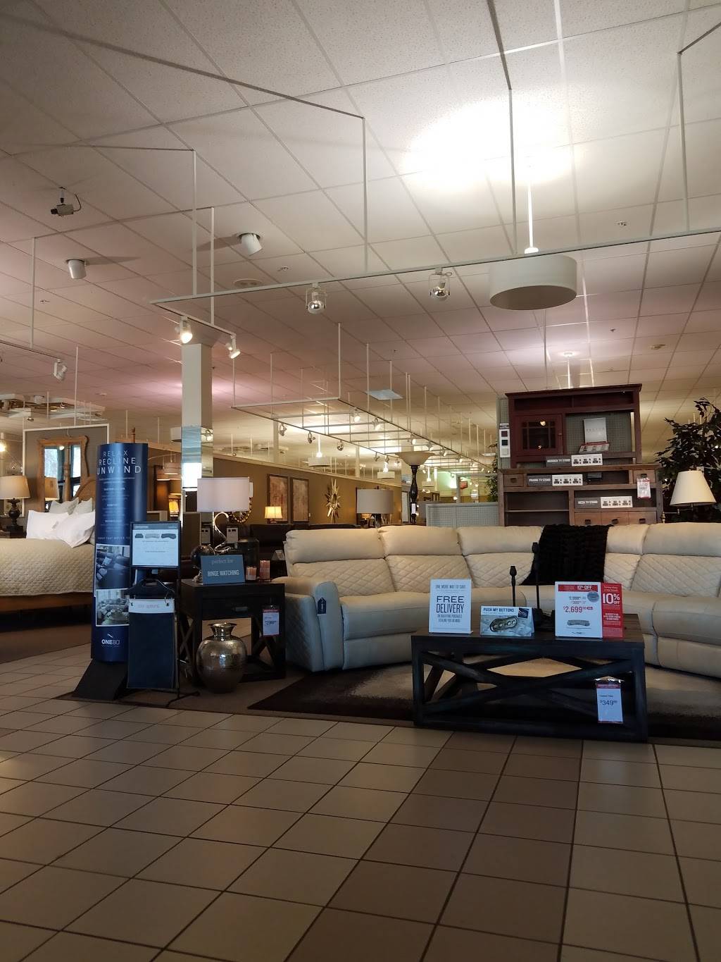 Value City Furniture | 2320 Sardis Rd N, Charlotte, NC 28227, USA | Phone: (704) 841-4111
