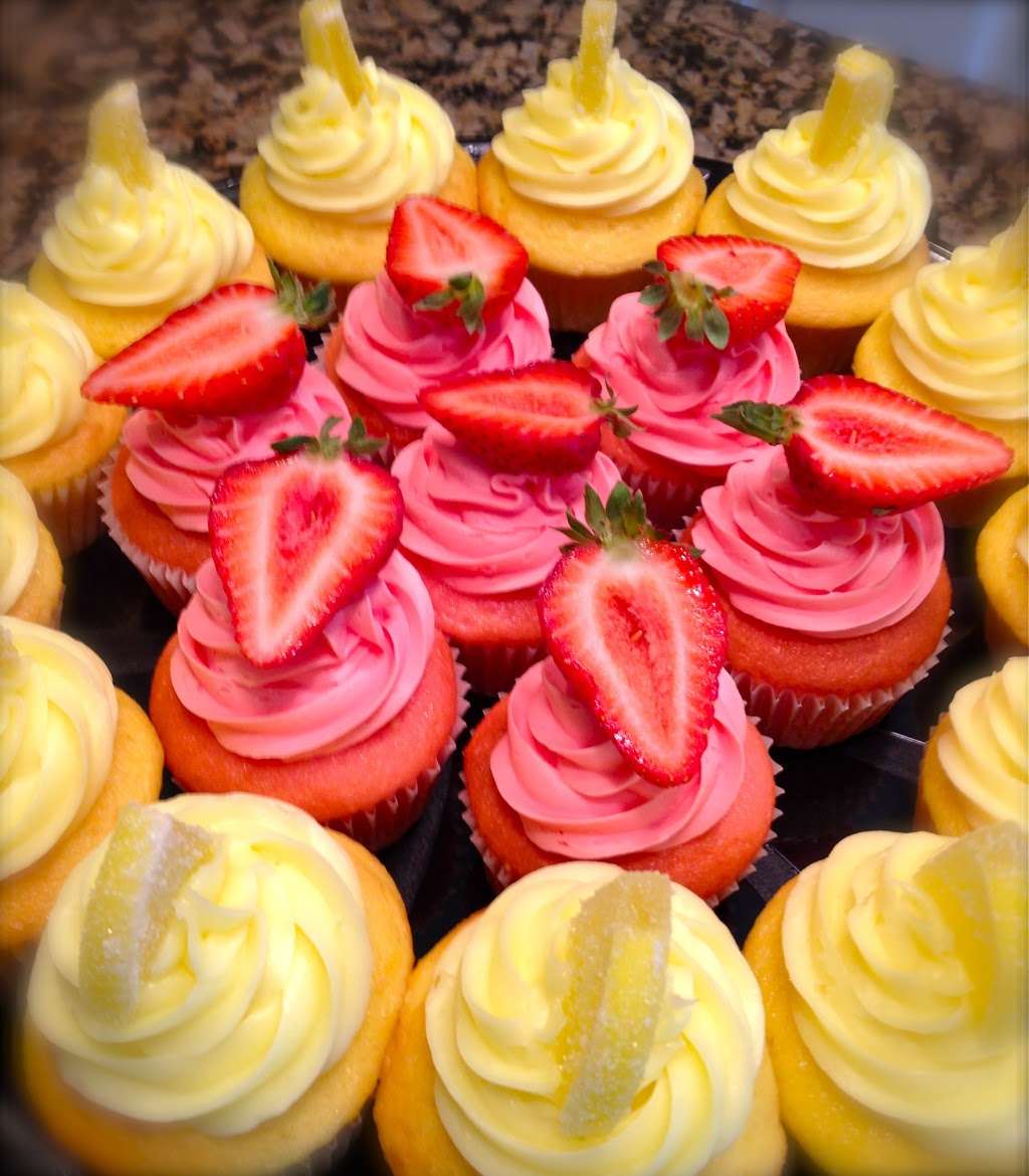 Sweet Joy Cupcakes | 2109 Southlake Mall, Merrillville, IN 46410, USA | Phone: (219) 440-2253