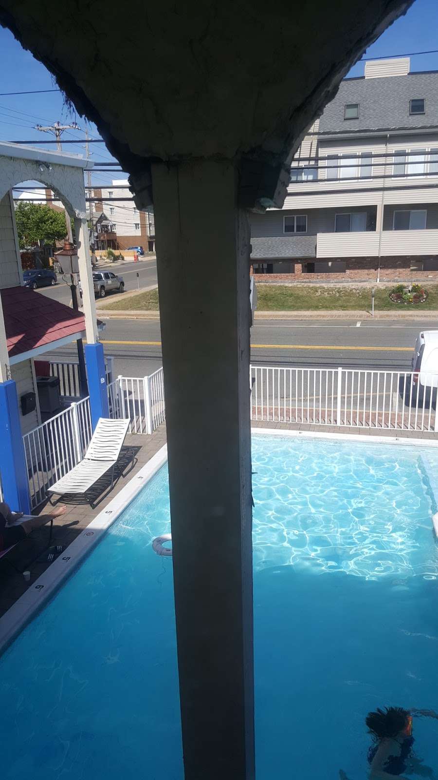 Days Inn by Wyndham Seaside Heights/Toms River | 201 Hiering Ave, Seaside Heights, NJ 08751 | Phone: (732) 375-1023