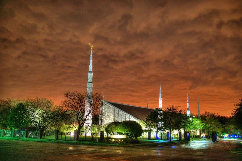 Chicago Illinois Temple | 4151 W Lake Ave, Glenview, IL 60025, USA | Phone: (847) 299-6500