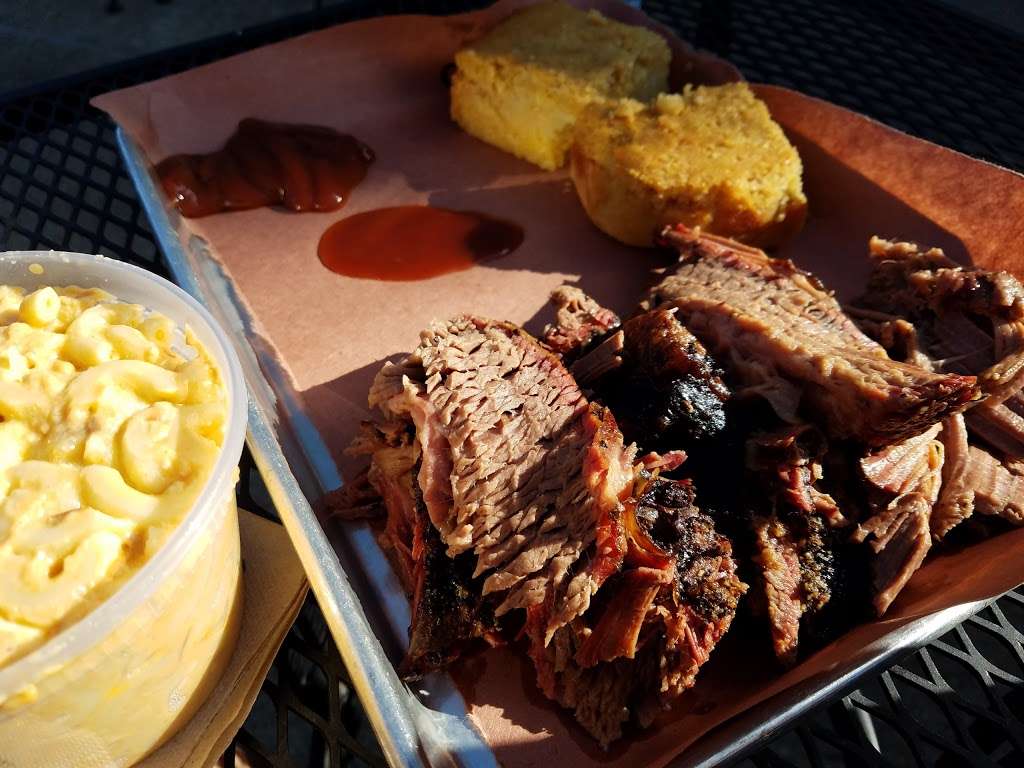 Monks BBQ | 251 N 21st St, Purcellville, VA 20132, USA | Phone: (540) 751-9425