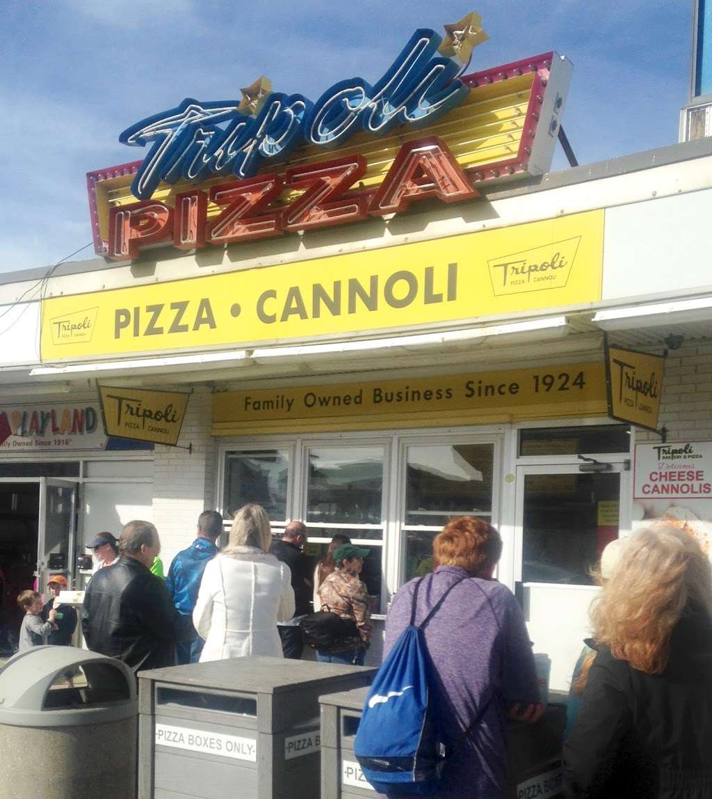 Tripoli Pizza | 23 Broadway, Salisbury, MA 01952, USA | Phone: (978) 465-3846