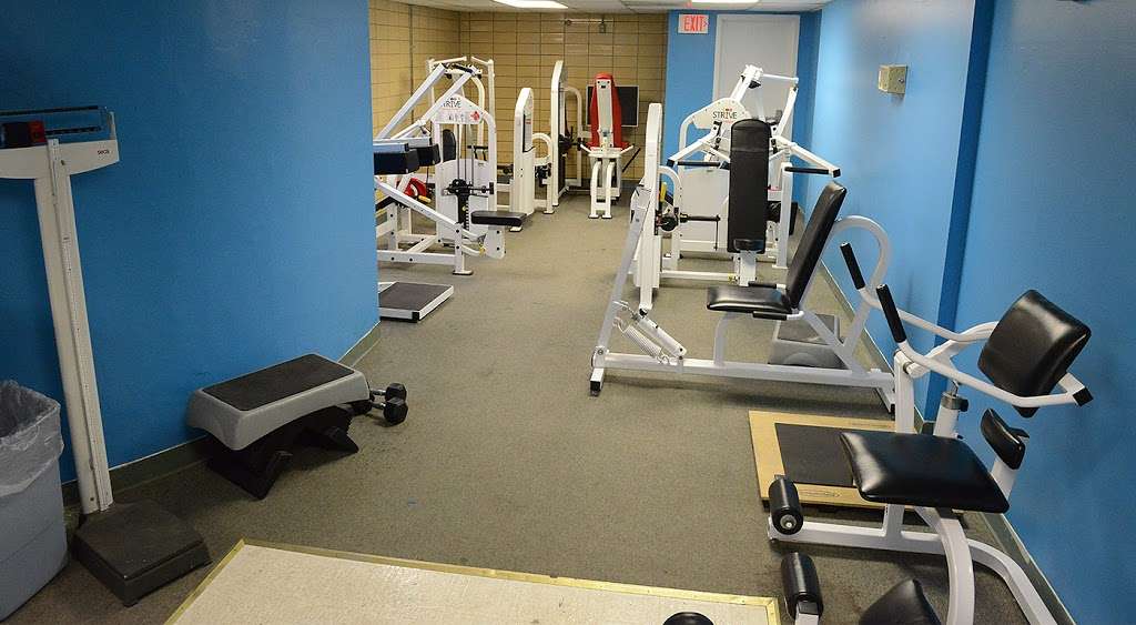 Atchison Family YMCA/Cray Community Center | 321 Commercial St, Atchison, KS 66002, USA | Phone: (913) 367-4948