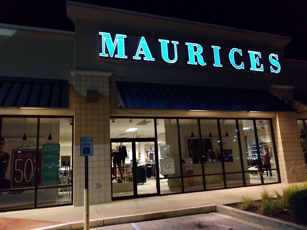 Maurices | 134 Lee Blvd Suite 201, Shelbyville, IN 46176, USA | Phone: (317) 398-9630