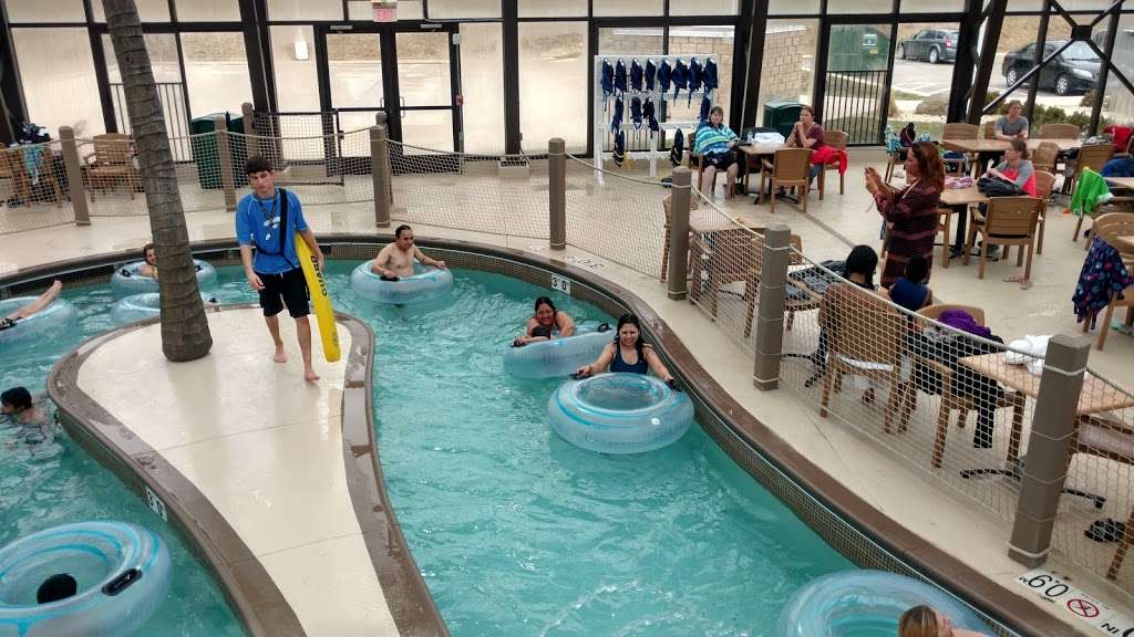 Pirates Cay Indoor Water Park | 2558 N 3653rd Rd, Sheridan, IL 60551, USA | Phone: (815) 496-3292