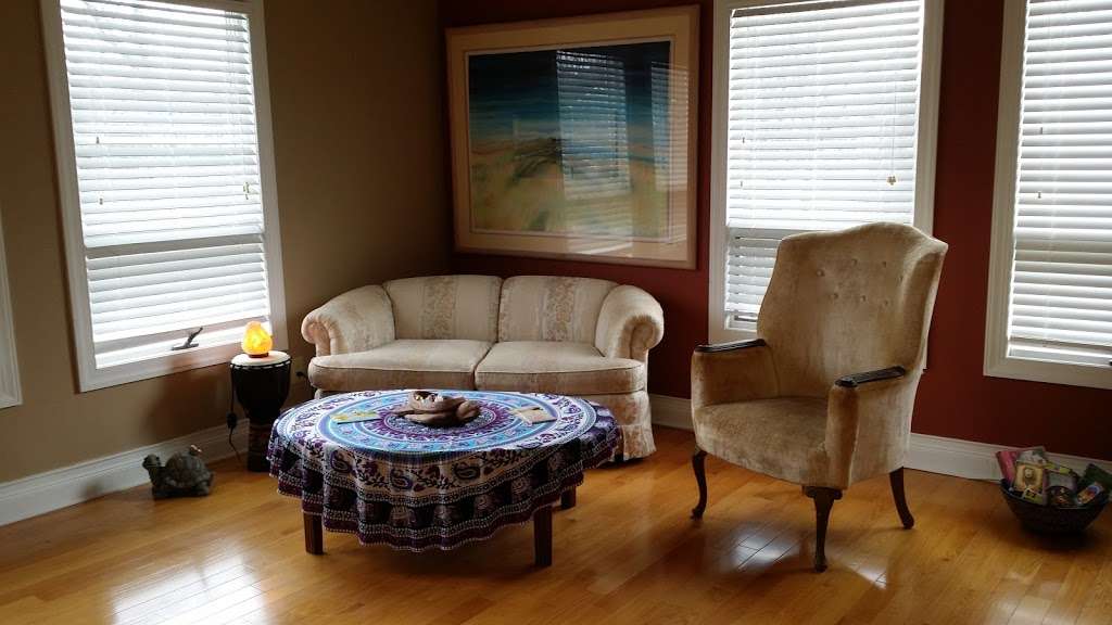 BAREFOOT ALOHA in 82 Bethany Rd unit 10, Hazlet, NJ 07730, USA