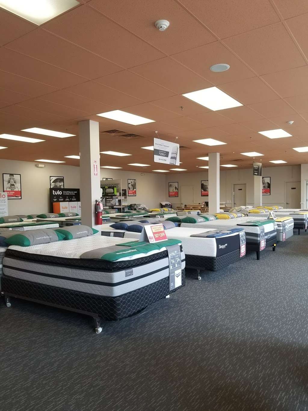 Mattress Firm Clearance | 38 Nardozzi Pl, New Rochelle, NY 10805, USA | Phone: (914) 637-0503