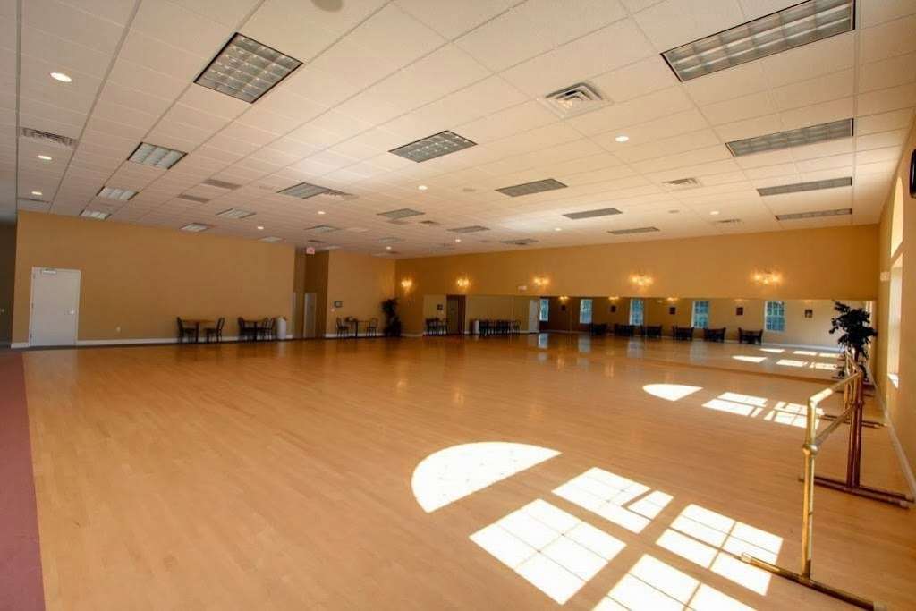 Rogers Dance Center | 216 Passaic Ave, Fairfield, NJ 07004, USA | Phone: (973) 276-1170