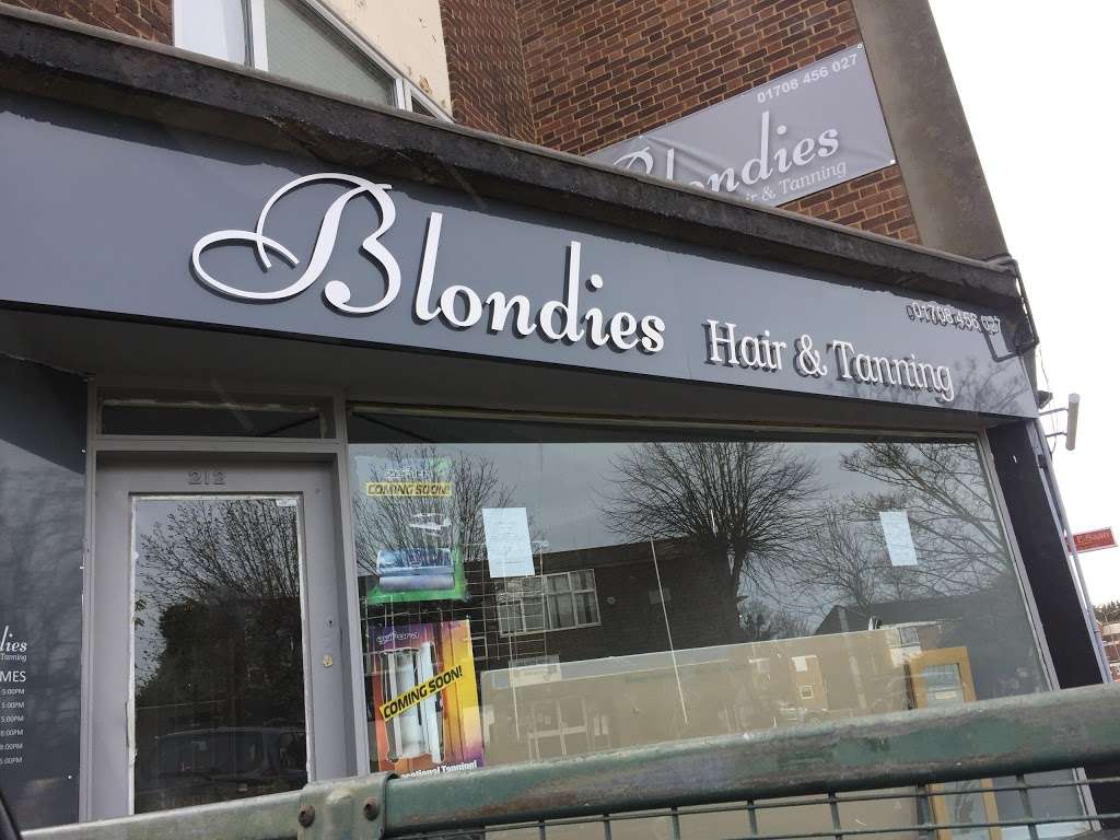 Blondies Hair & Tanning | 212 High St, Hornchurch RM12 6QP, UK | Phone: 01708 456027