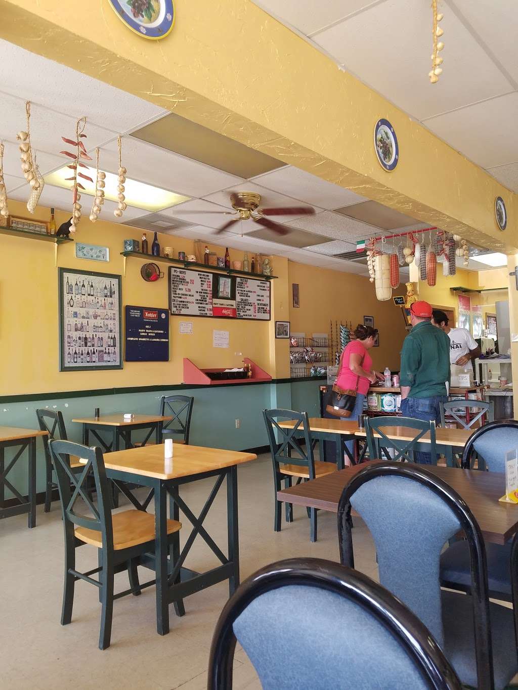 Airport Deli | 8101 Airport Blvd # 5, Houston, TX 77061, USA | Phone: (713) 641-2900