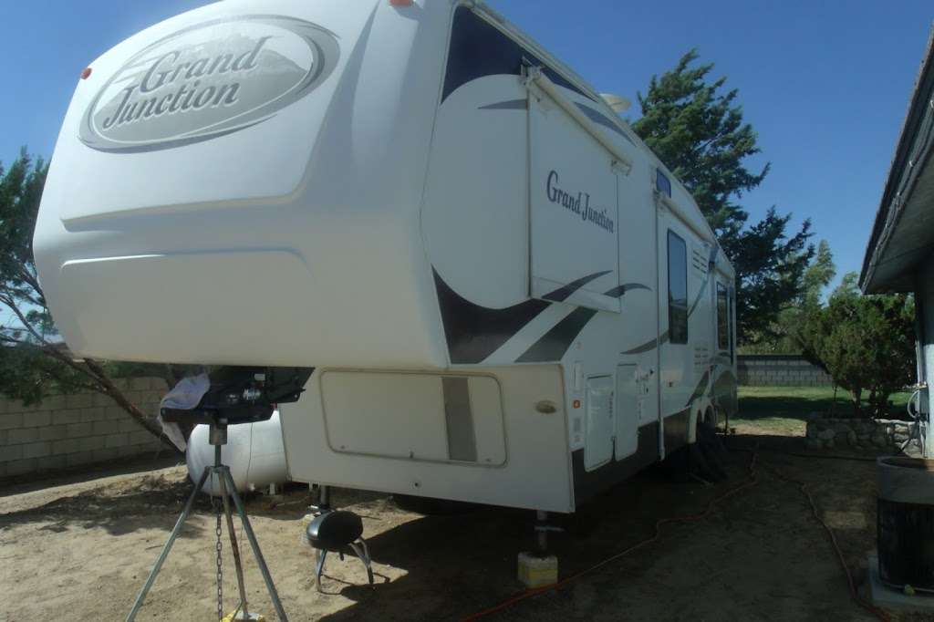 Travel Trailers On The Go | 8748 W Avenue D8, Lancaster, CA 93536 | Phone: (661) 547-2265