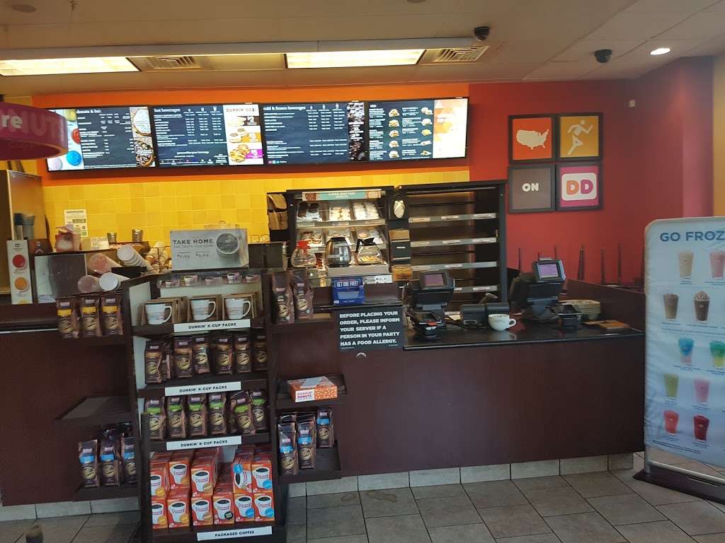 Dunkin Donuts | 230 Roosevelt Dr, Monroe, CT 06468, USA | Phone: (203) 268-5298