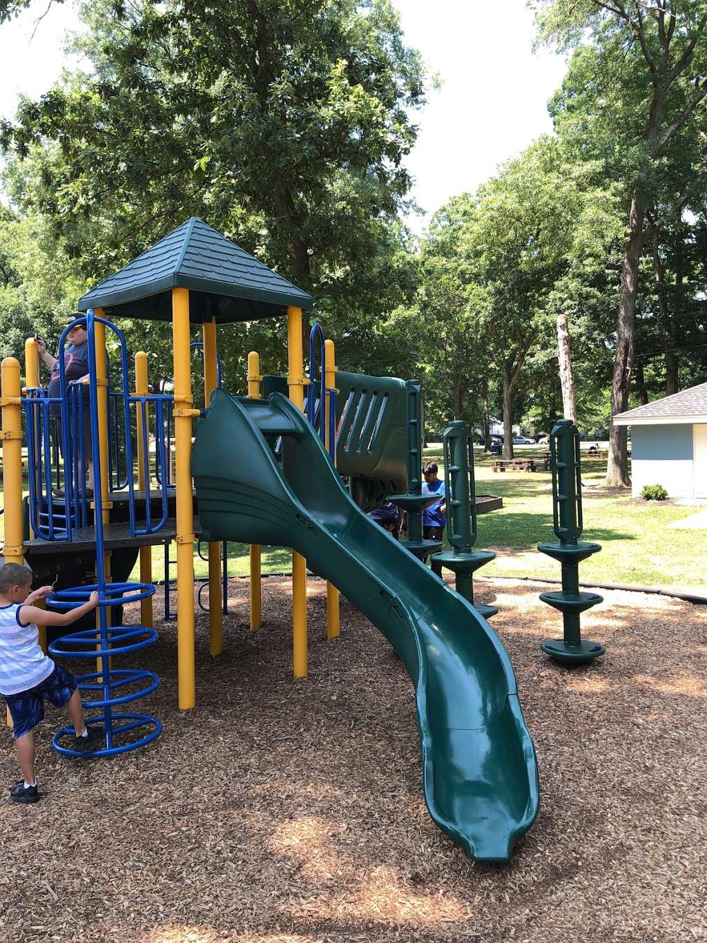 Frank G. Pelzman Park | Tappen St, Avenel, NJ 07001 | Phone: (732) 634-4500