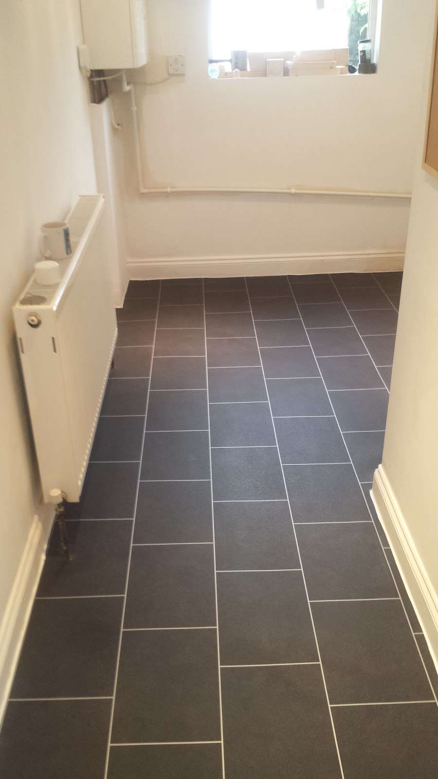 SJT FLOORING | 49 Great Ganett, Welwyn Garden City AL7 3DB, UK | Phone: 07984 099640