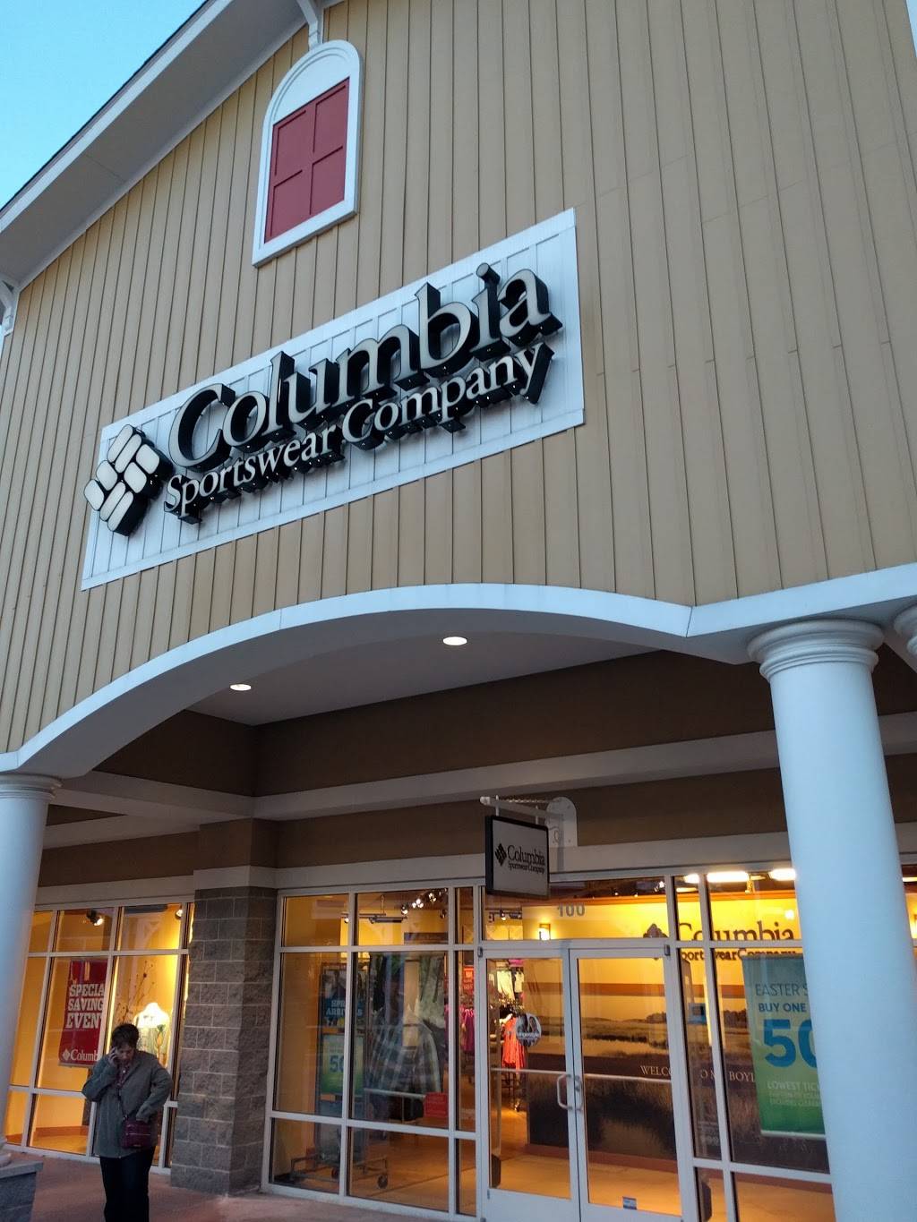 Columbia Factory Store | 2200 Tanger Blvd #100, Washington, PA 15301, USA | Phone: (724) 228-2143