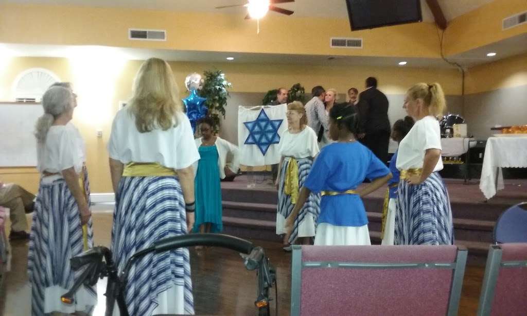 Beth Yeshua Messianic Congregation | 7570 Peace Way, Las Vegas, NV 89147, USA | Phone: (702) 384-0007