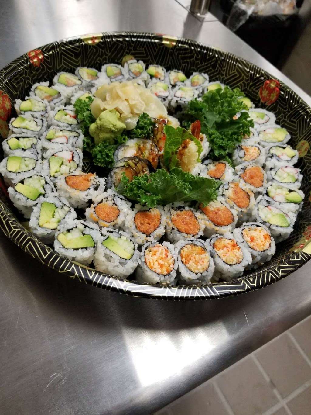 Sushi express | 1004 Cooper St, Deptford Township, NJ 08096, USA | Phone: (856) 686-9999