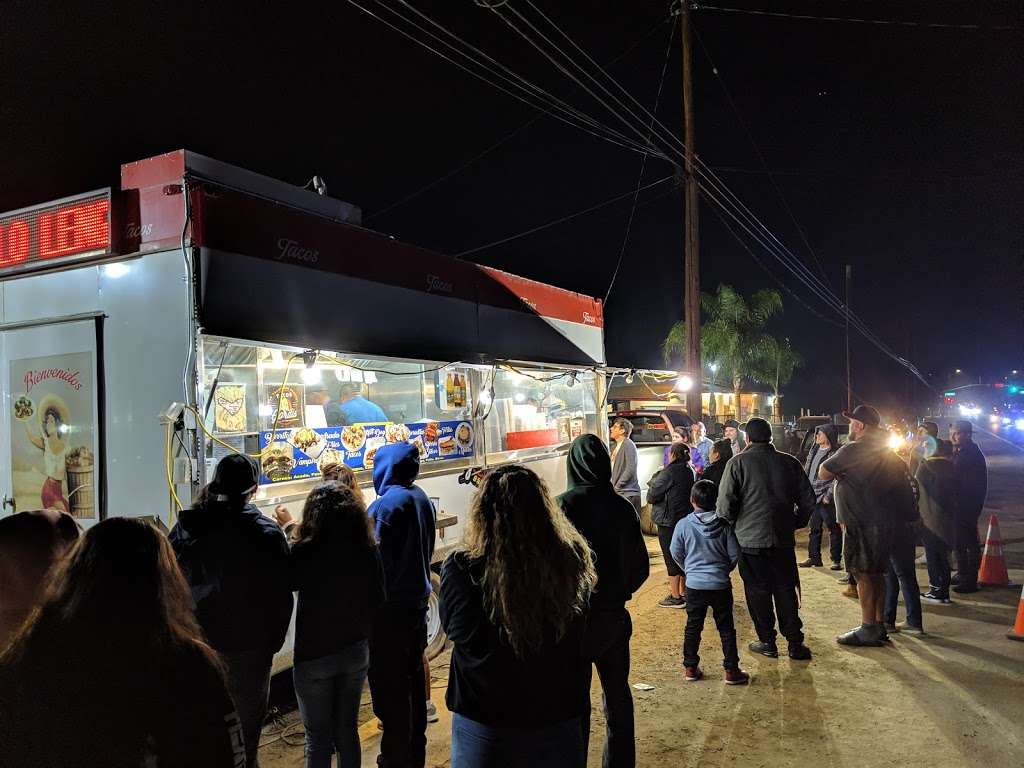 Tacos Los Gordis | 21621 Cajalco Rd, Perris, CA 92570, USA | Phone: (951) 435-3039