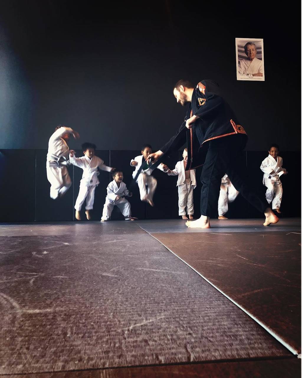 Rilion Gracie Academy West Houston Brazilian Jiu Jitsu | 1396 Eldridge Pkwy, Houston, TX 77077, USA | Phone: (713) 257-3460