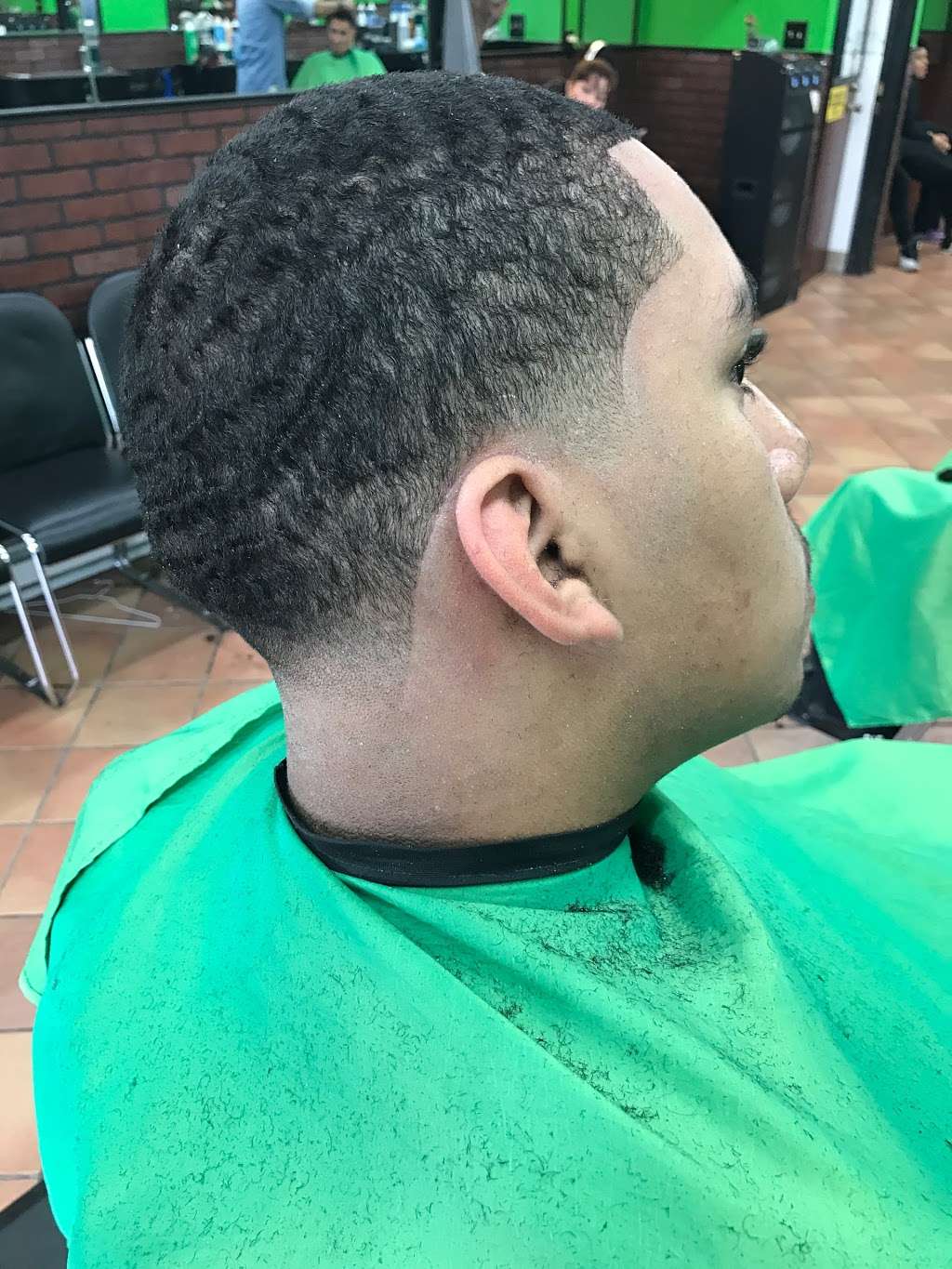 Majestic barbershop | 163 Passaic St, Garfield, NJ 07026 | Phone: (973) 470-9777