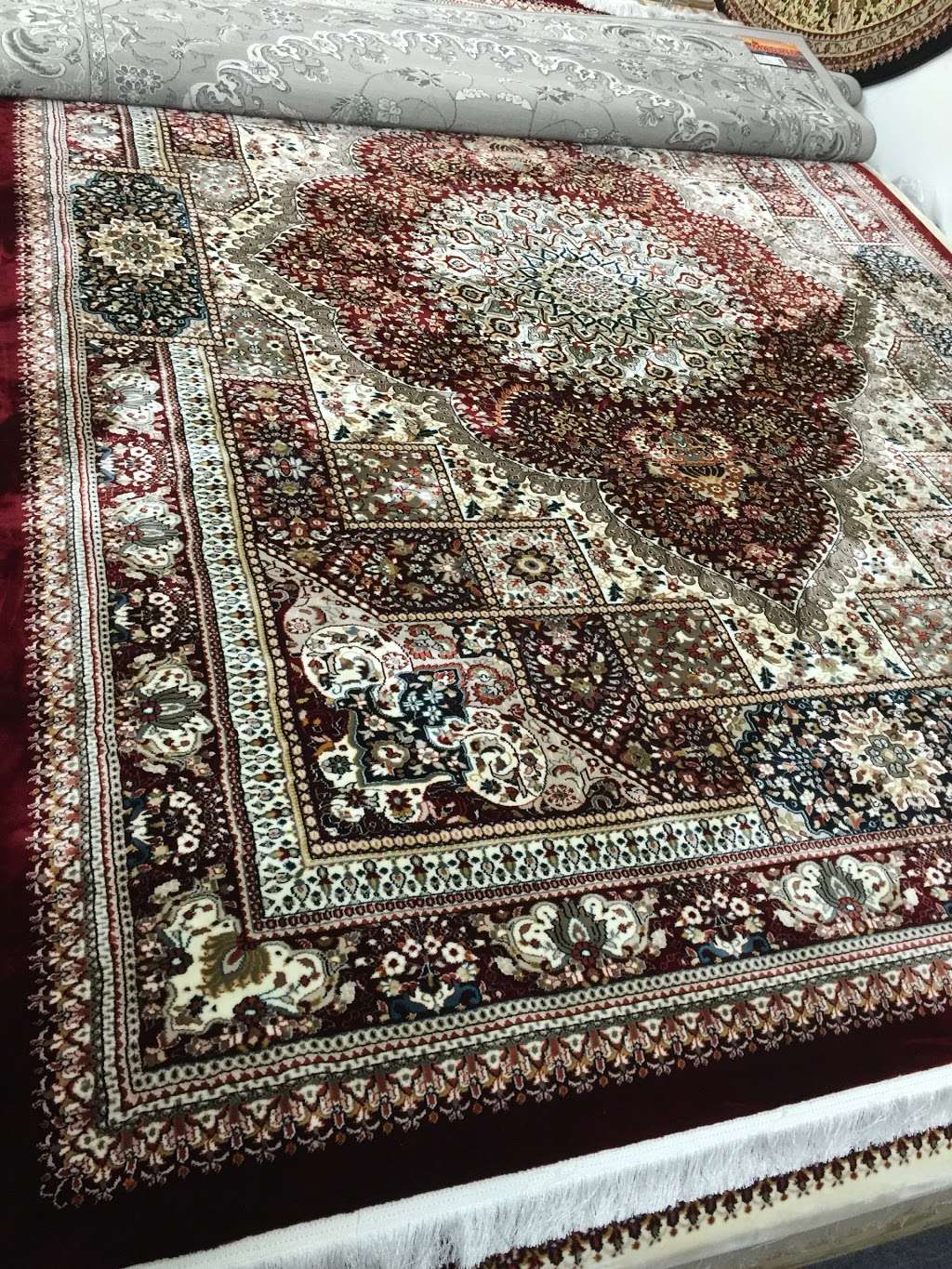 Golden Rugs Wholesale | 3129 W 47th St, Chicago, IL 60632, USA | Phone: (773) 254-0002