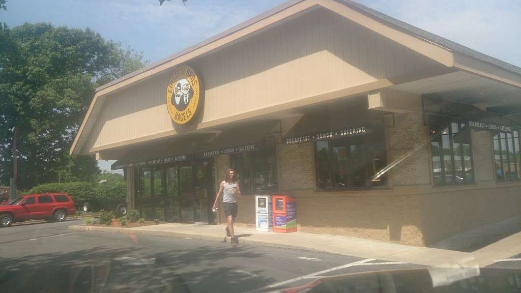 Einstein Bros. Bagels | 595 Governor Ritchie Hwy, Severna Park, MD 21146, USA | Phone: (410) 544-9470