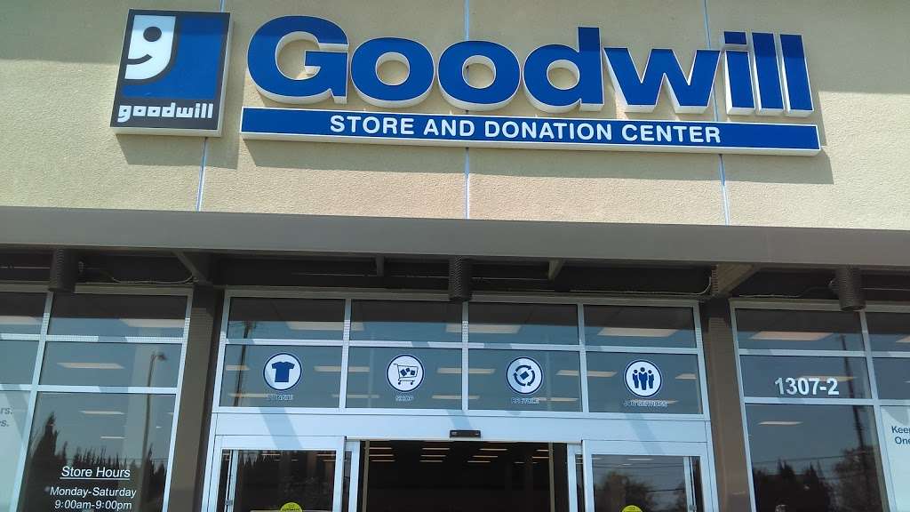 Goodwill Store & Donation Center | 1307 Sepulveda Blvd, Torrance, CA 90501, USA | Phone: (310) 602-3042