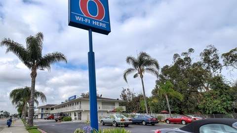 Motel 6 Los Angeles - Whittier | 8221 S, Pioneer Blvd, Whittier, CA 90606, USA | Phone: (562) 692-9101