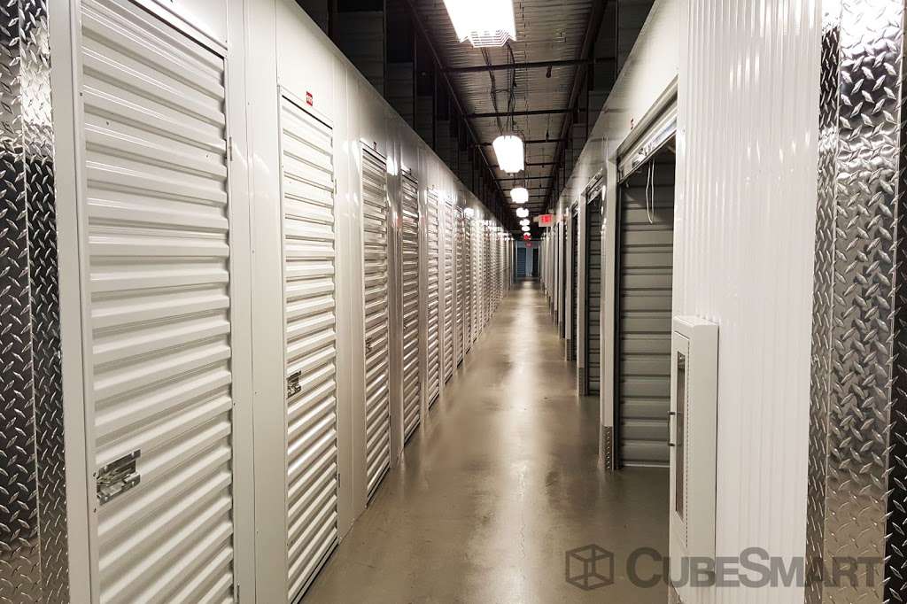 CubeSmart Self Storage | 1601 Battlefield Pkwy NE, Leesburg, VA 20176, USA | Phone: (703) 779-8701