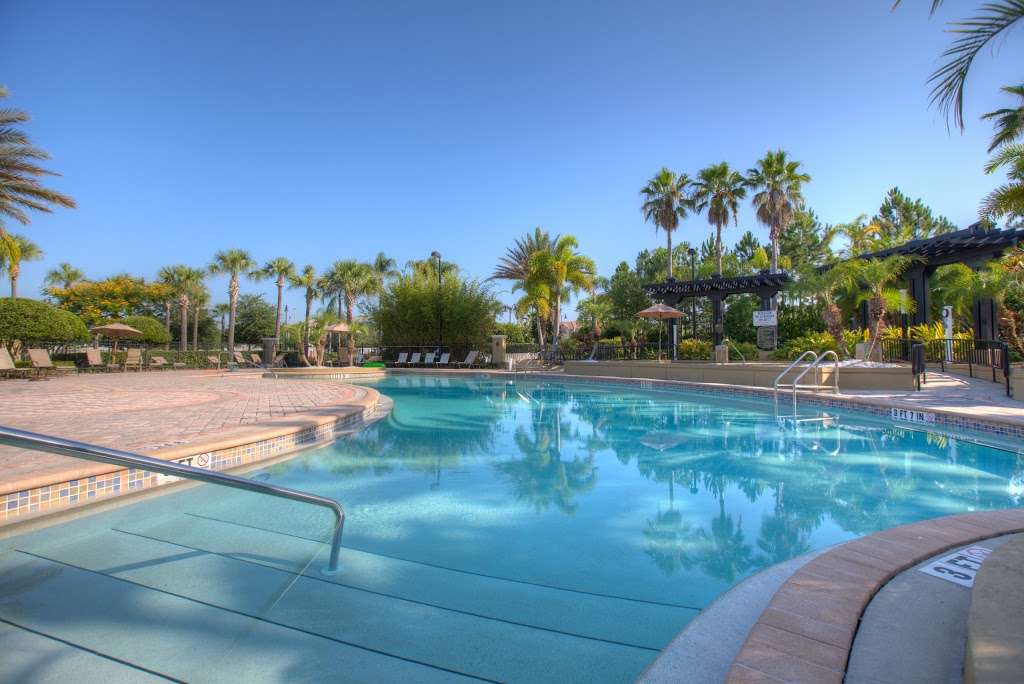 Vista Cay Resort by Casiola | 4874 Cayview Ave, Orlando, FL 32819 | Phone: (800) 464-4104