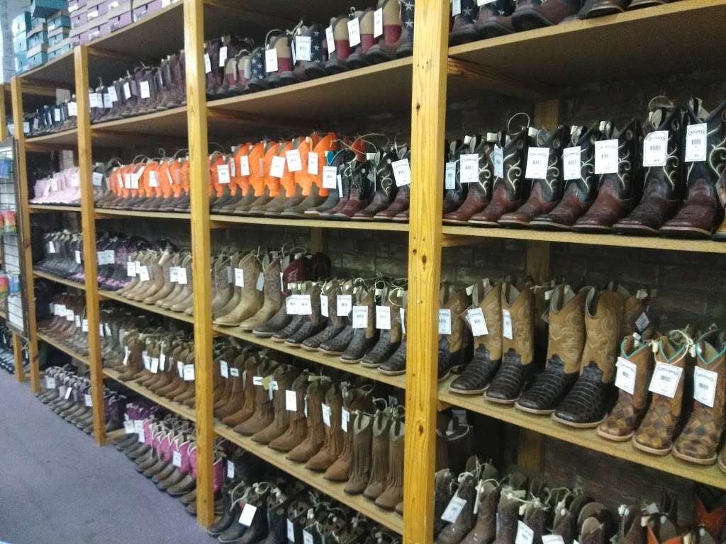 Cavenders Boot City | 13580 East Fwy, Houston, TX 77015, USA | Phone: (713) 450-3434