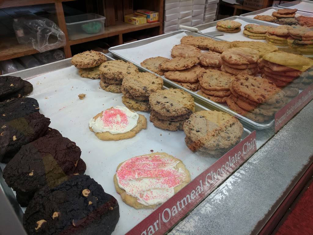 The Cookie Company | 6100 O St, Lincoln, NE 68505, USA | Phone: (402) 466-7294