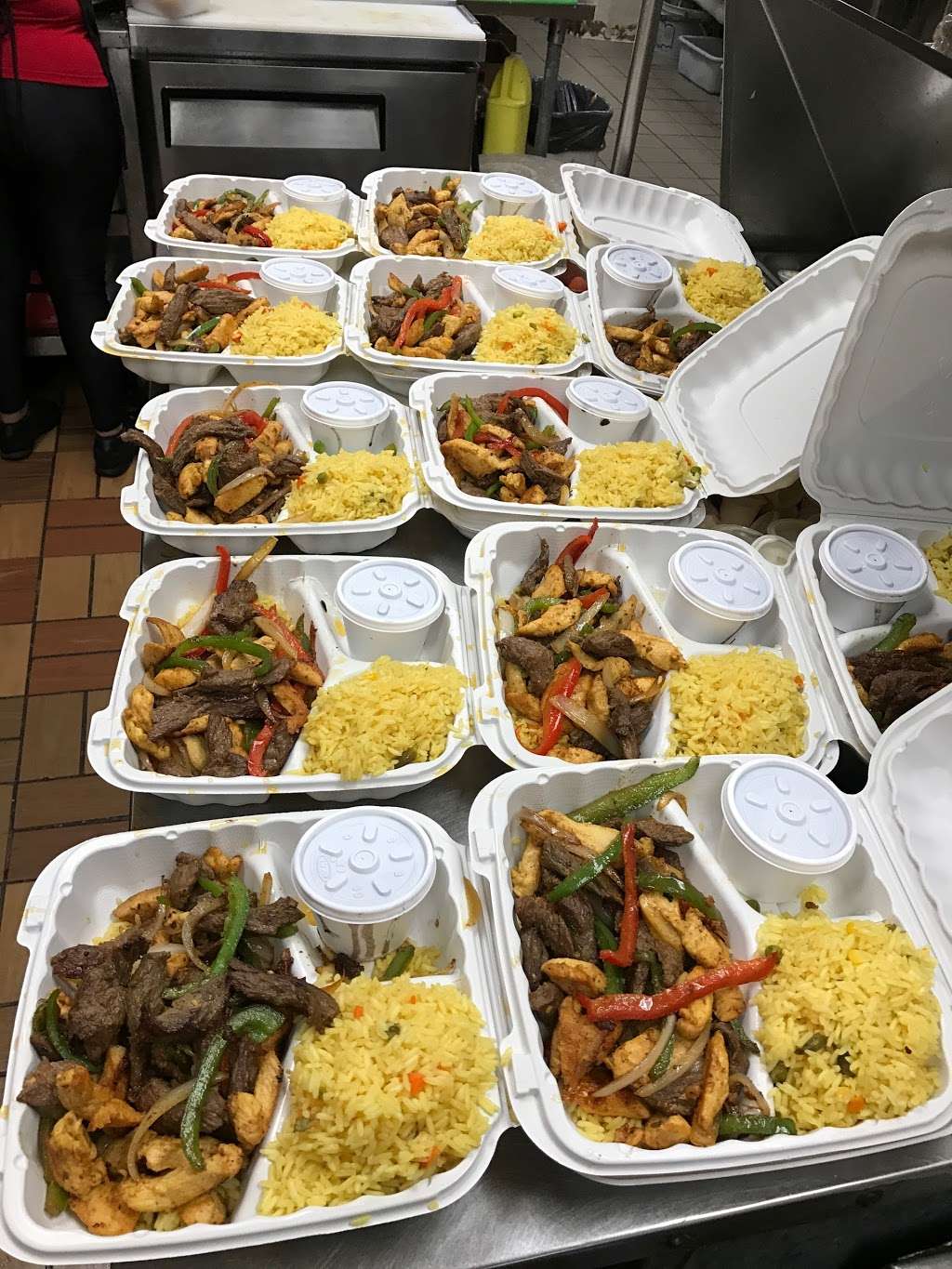 Silvestre Chicken | 5922 Riggs Rd, Chillum, MD 20783 | Phone: (202) 304-4126